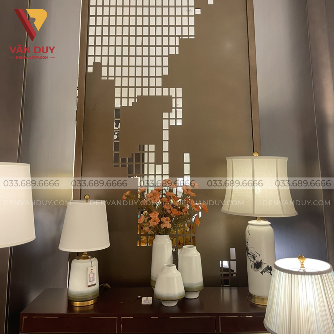 Đèn bàn gốm trang trí 4540-8