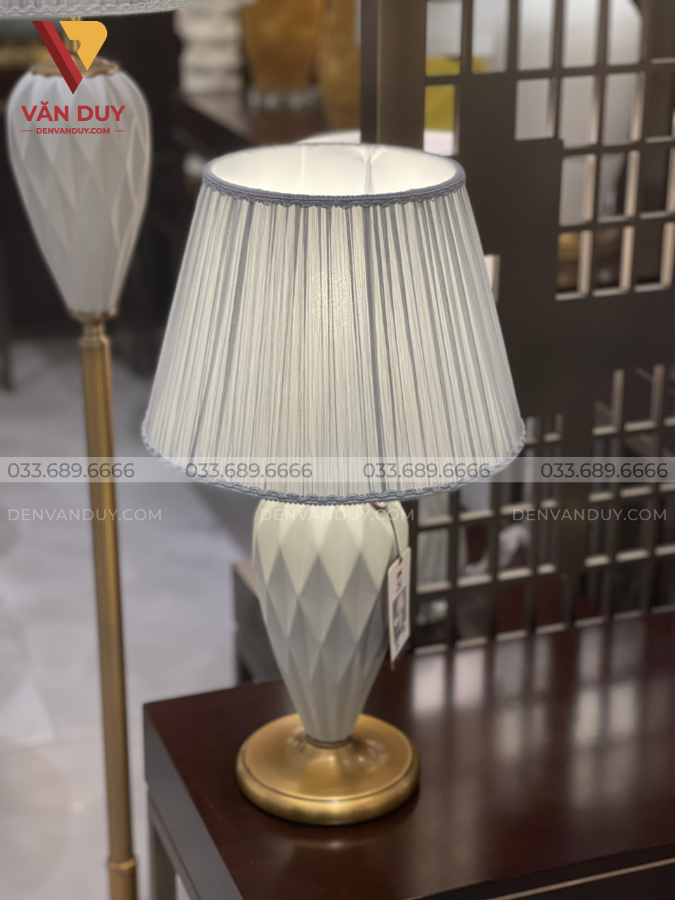 Đèn bàn gốm trang trí 4879