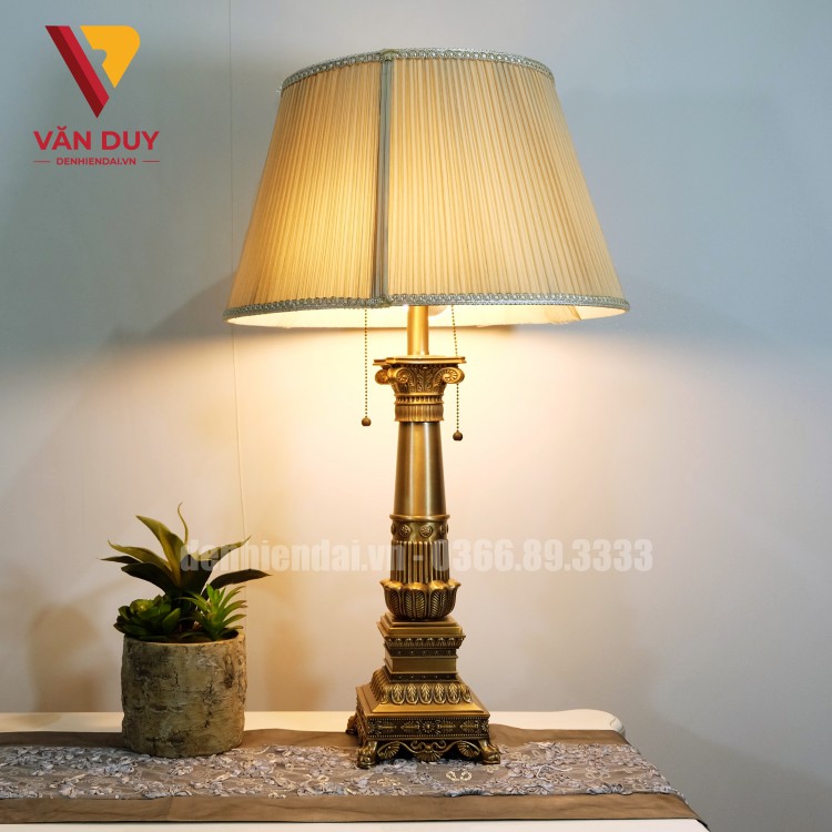 Những tiêu chí lựa chọn đèn bàn trang trí bạn nên biết